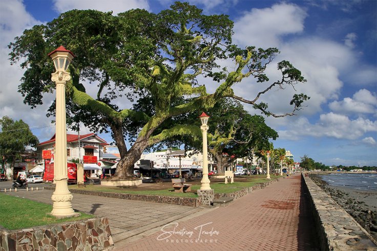 the baywalk at Rizal Boulevard