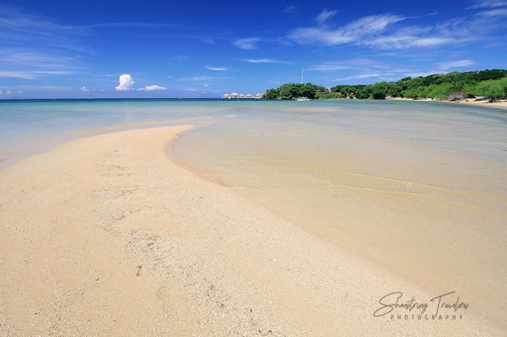 sandbar at Manuel Uy Beach